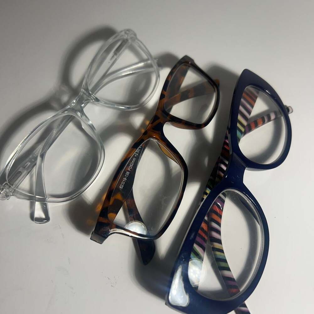 Women's Multi Accessory - Picture 2 of 8